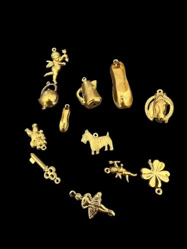 12 petits pendentif pendeloque ange trèfle chausson théière danseuse Nounours