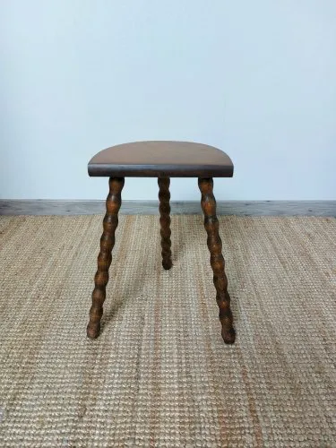 1960 TABOURET TRIPODE BOIS MASSIF PIEDS TORSADÉS ART POPULAIRE