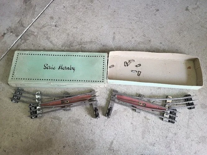 2 BOITES D'AIGUILLAGES PAIRE D'AIGUILLES ELECTRIQUES HORNBY MECCANO N°3