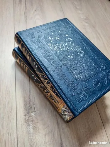 2 Livres Jules Verne les voyages extraordinaires aux éditions Jean De Bonnot tome 19 et 20 en bon etat( made in chiner )