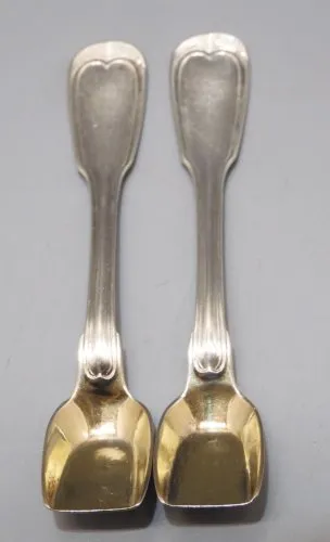 -2 PETITES CUILLERES SALERONS ARGENT poinçon COURONNE ALLEMANDE? & CYGNE  D