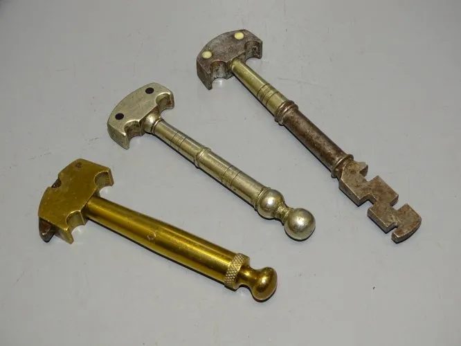 -3 ANCIENS DIAMANTS COUPE VERRE de VITRIER outil ancien collection vitrine  D