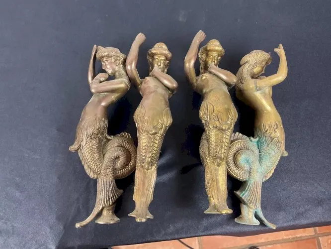 4 Ornements en bronze de meuble Déesse Nymphe Acanthe
