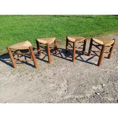 4 Tabourets bois et paille Tripodes Triangle vintage Perriand Circa 1950