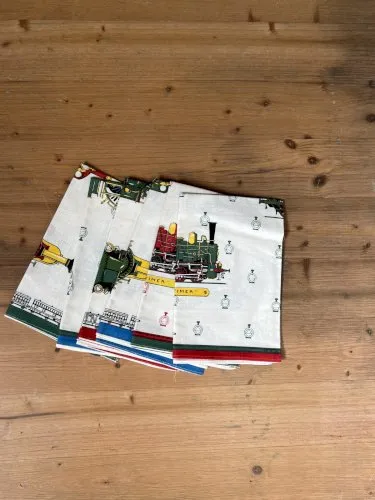 6 Torchons Vintage Etat Neuf La Vie Du Rail 1970 Collection Textile Train