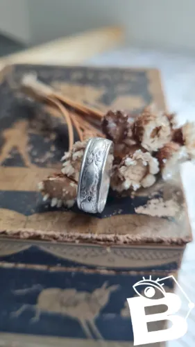 Alliance ancienne en argent poinçon inconnu