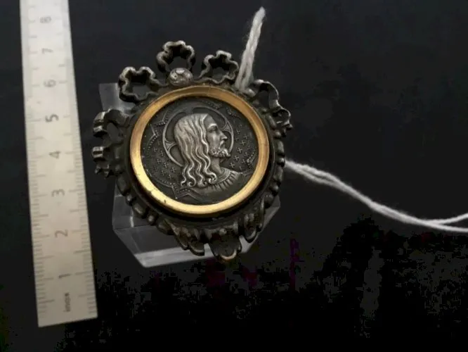 Ancien BIJOUX broche Lyon