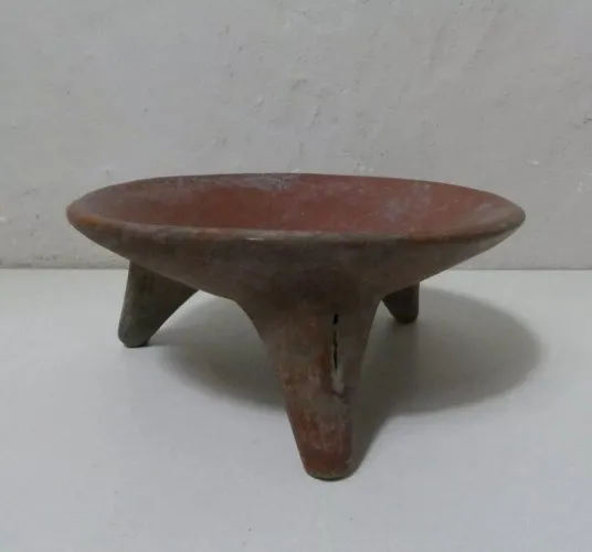 ancien bol tripode en terre cuite ethnique antique