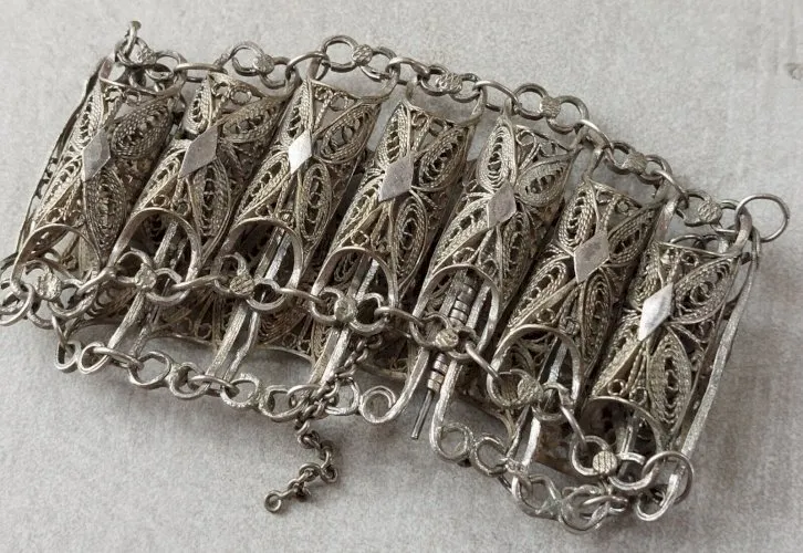 Ancien bracelet, ethnique / berbère, en argent