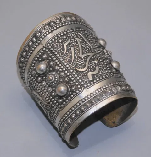 - ANCIEN BRACELET MANCHETTE METAL Argenté AFRIQUE du NORD BIJOU ANCIEN D