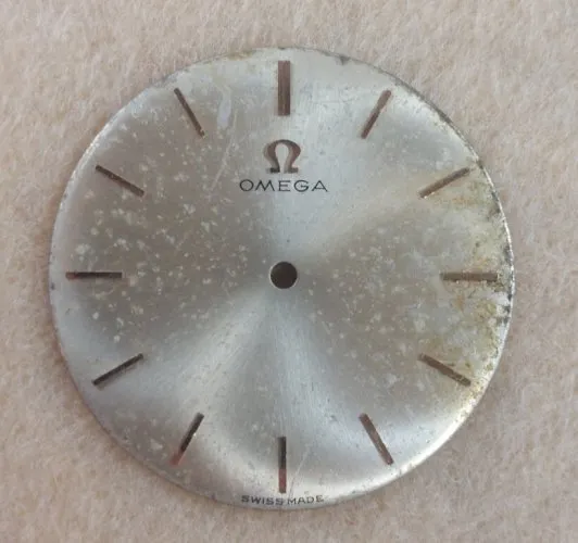 Ancien cadran de montre, Omega