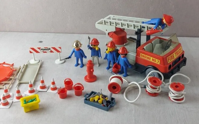 Ancien camion de pompier + figurines + accessoires, Playmobil 3236, vintage