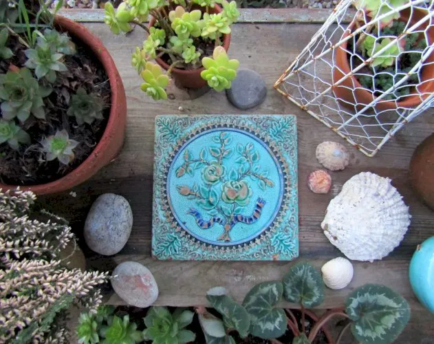 ancien carreau de faience