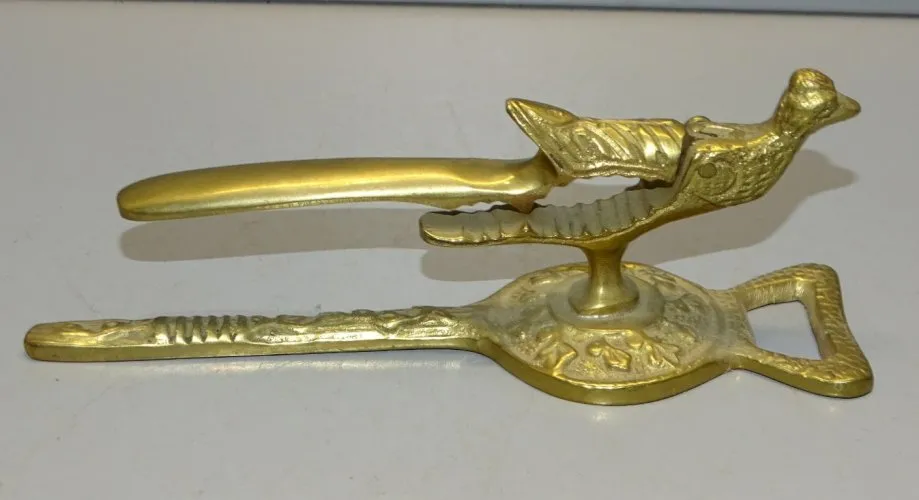 - ANCIEN CASSE NOIX BRONZE XXe décor OISEAU OUVRE BOUTEILLE Nutcracker D