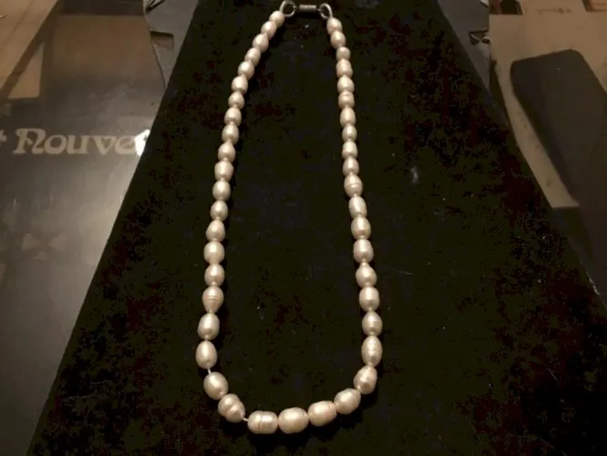 Ancien collier vintage avec de véritables perle naturelle 6,8 mm