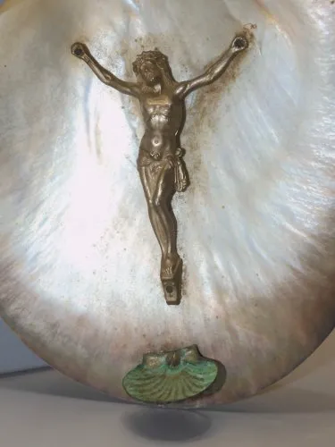 -ANCIEN COQUILLAGE NACRE BENITIER COQUILLE ST JACQUES JESUS REGULE Argenté D