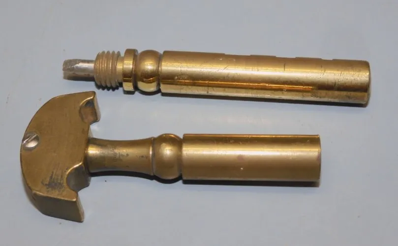 -ANCIEN DIAMANT de VITRIER LAITON avec TOURNEVIS à l'intérieur du MANCHE OUTIL D