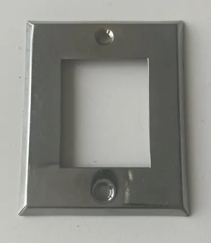 ancien enjoliveur plastron metal chromé double poste Mistral Legrand