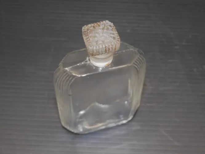 -ANCIEN FLACON PARFUM LALIQUE France ? AVEC UN JOLI BOUCHON COLLECTION VITRINE D