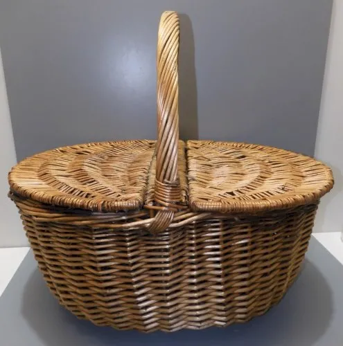 -ANCIEN GRAND PANIER à PIQUE NIQUE ou Marché en OSIER patiné à 2 COUVERCLES  D