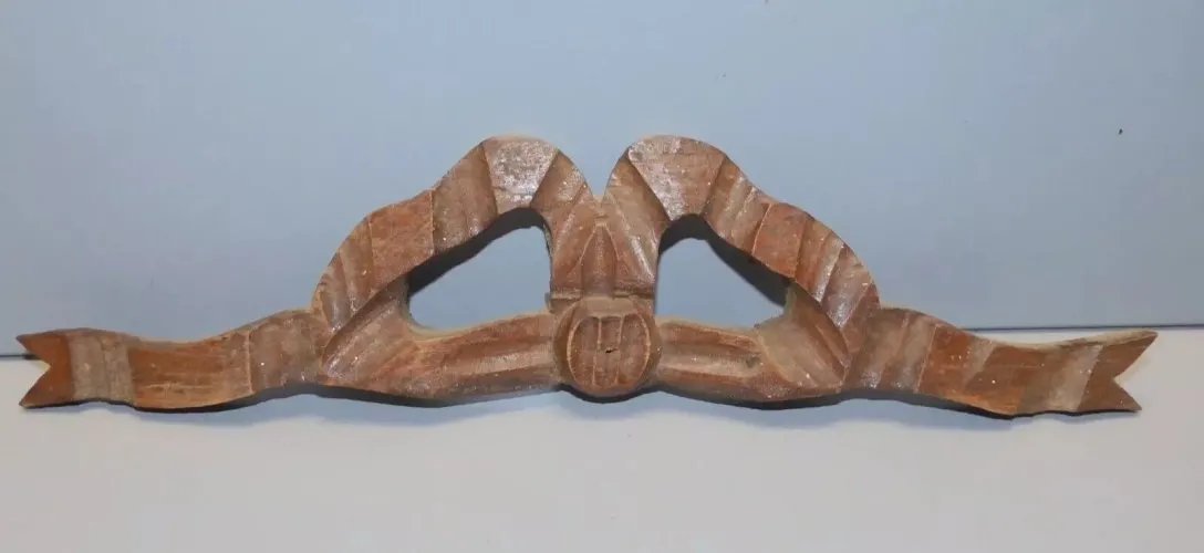 -ANCIEN JOLI NOEUD EN BOIS DECO CADRE GLACE MUR COLLECTION VITRINE  D