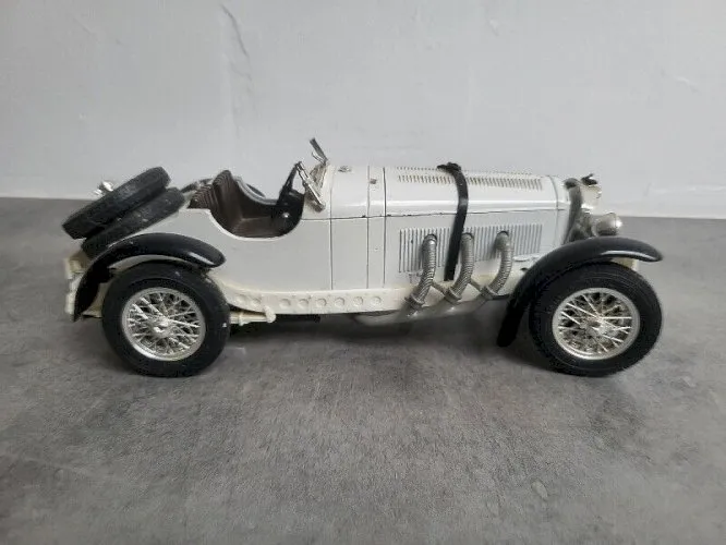 ANCIEN JOUET VOITURE BURAGO MERCEDES BENZ N° 16