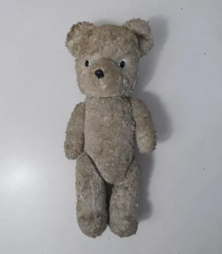 Ancien ours en peluche