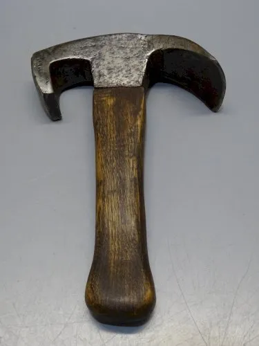 -ANCIEN OUTIL ASSE de TONNELIER CHARPENTIER COLLECTION VIEUX OUTILS D