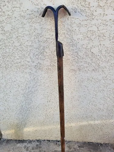ANCIEN OUTIL ORIGINAL EN BOIS ET FER N° 76