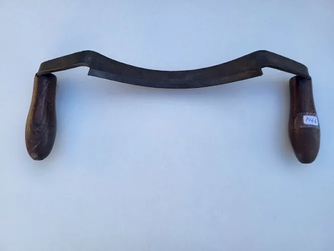 ANCIEN OUTIL PLANE COURBEE N° 46