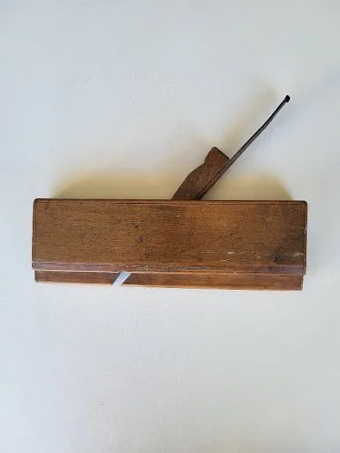 ANCIEN OUTIL RABOT A BOIS GUILLAUME N° 83