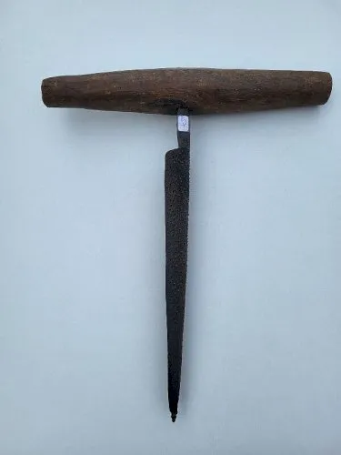 ANCIEN OUTIL VRILLE RAPE N° 57