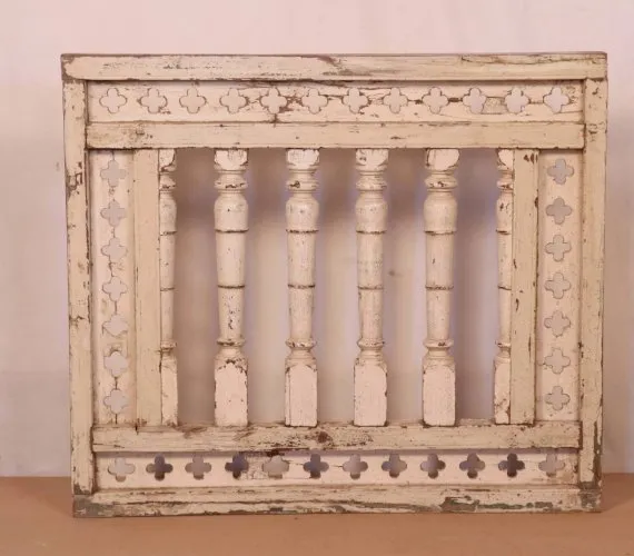 Ancien panneau de rambarde en teck birman patine écrue d’origine