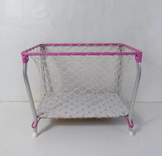 ancien parc pliant pour poupée vintage