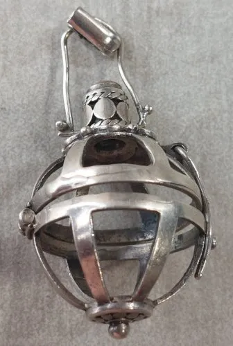 Ancien pendentif Bola de grossesse / boule de grossesse, en argent, vintage