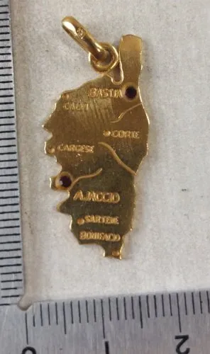 Ancien pendentif, carte Corse, avec strass, en plaqué or