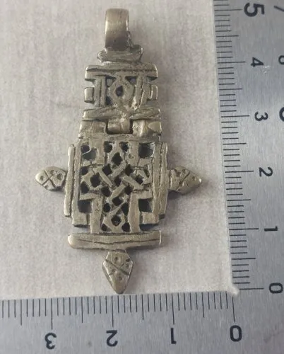 Ancien pendentif, croix copte orthodoxe, en métal argenté, Ethiopie