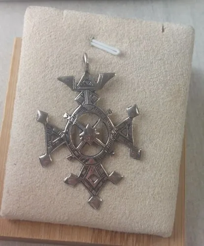 Ancien pendentif, croix du Sud / Agadez Touareg / Tchintabaraden, en argent