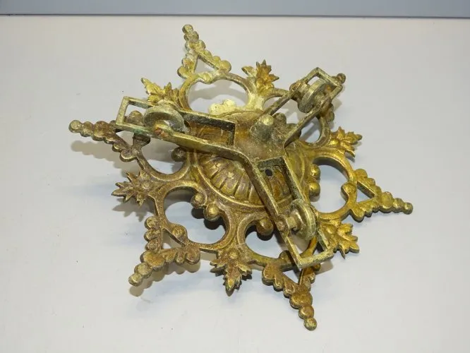-ANCIEN PLAFONNIER EN BRONZE POUR LUSTRE FORME ETOILE AVEC 3 ROULETTES NIII  D