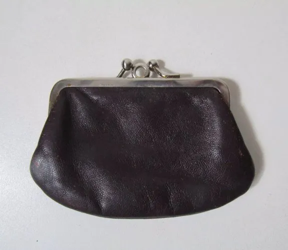 ancien porte monnaie en cuir marron vintage