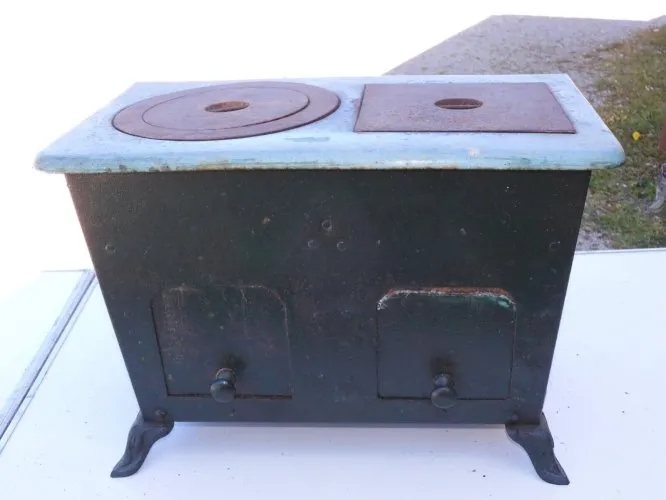 - ANCIEN RECHAUD POTAGER en TOLE/FONTE déco CUISINE VERANDA JARDIN COLLECTION D