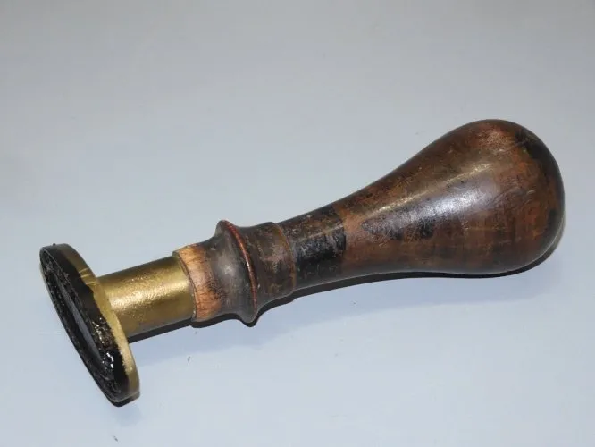 -ANCIEN SCEAU CACHET PUBLICITAIRE REYNARD CONFISEUR à CARPENTRAS VAUCLUSE D