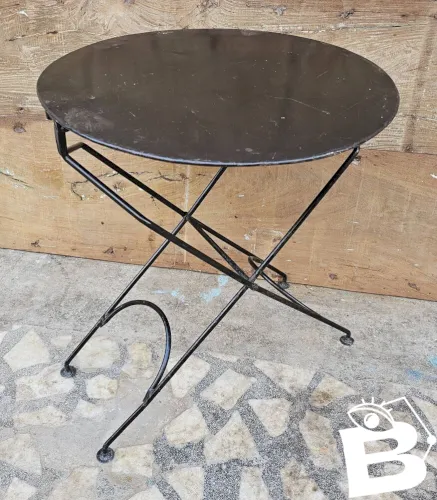 Ancien table industrielle pliable en acier