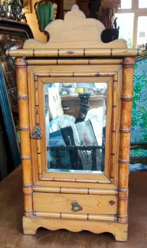 Ancienne Armoire Miniature De Poupée Bois Bambou Jouet Ancien Old doll wardrobe