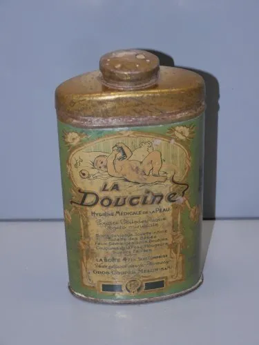 -ANCIENNE BOITE TÔLE POUDRE LA DOUCINE POUDRE PHILODERMIQUE VEGETO MINERALE  D
