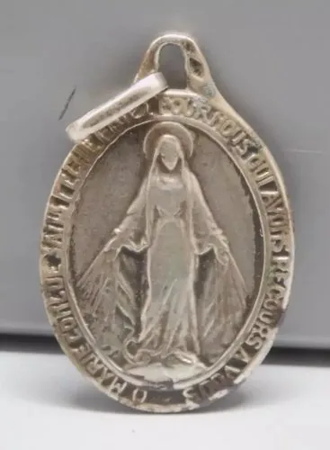 -ANCIENNE BRELOQUE RELIGIEUSE VIERGE MARIE en ARGENT Poinçon Tête SANGLIER  D