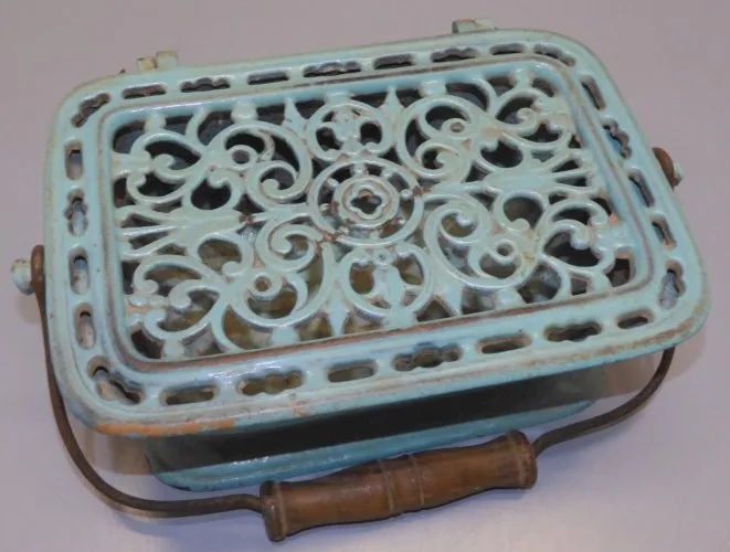 - ANCIENNE CHAUFFERETTE FONTE EMAILLEE BLEUE/VERT Jus de grenier COLLECTION D