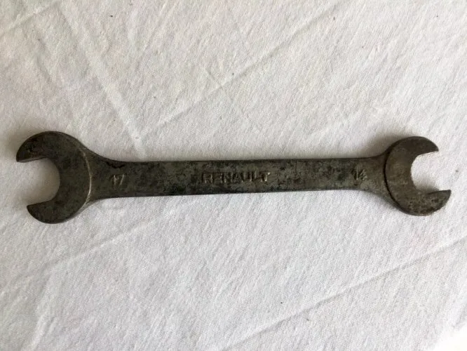 ancienne cle plate 14 17 mm RENAULT automobilia collection