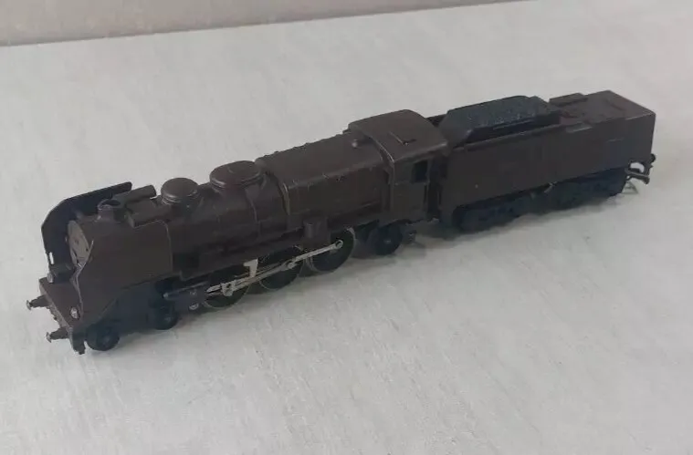 Ancienne locomotive vapeur Pacific, marron, 231.C.60, Jouef en HO