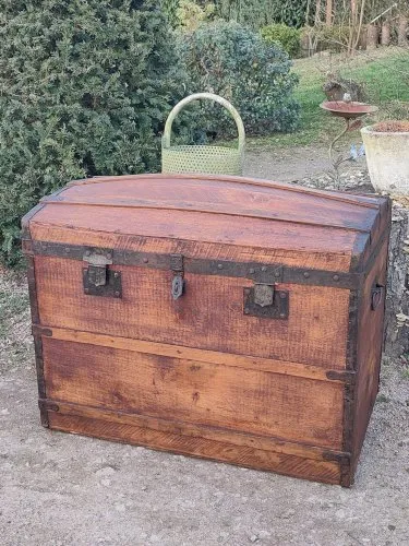 Ancienne malle en bois ( n°2)